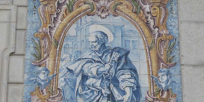 Azulejos con iconografía religiosa